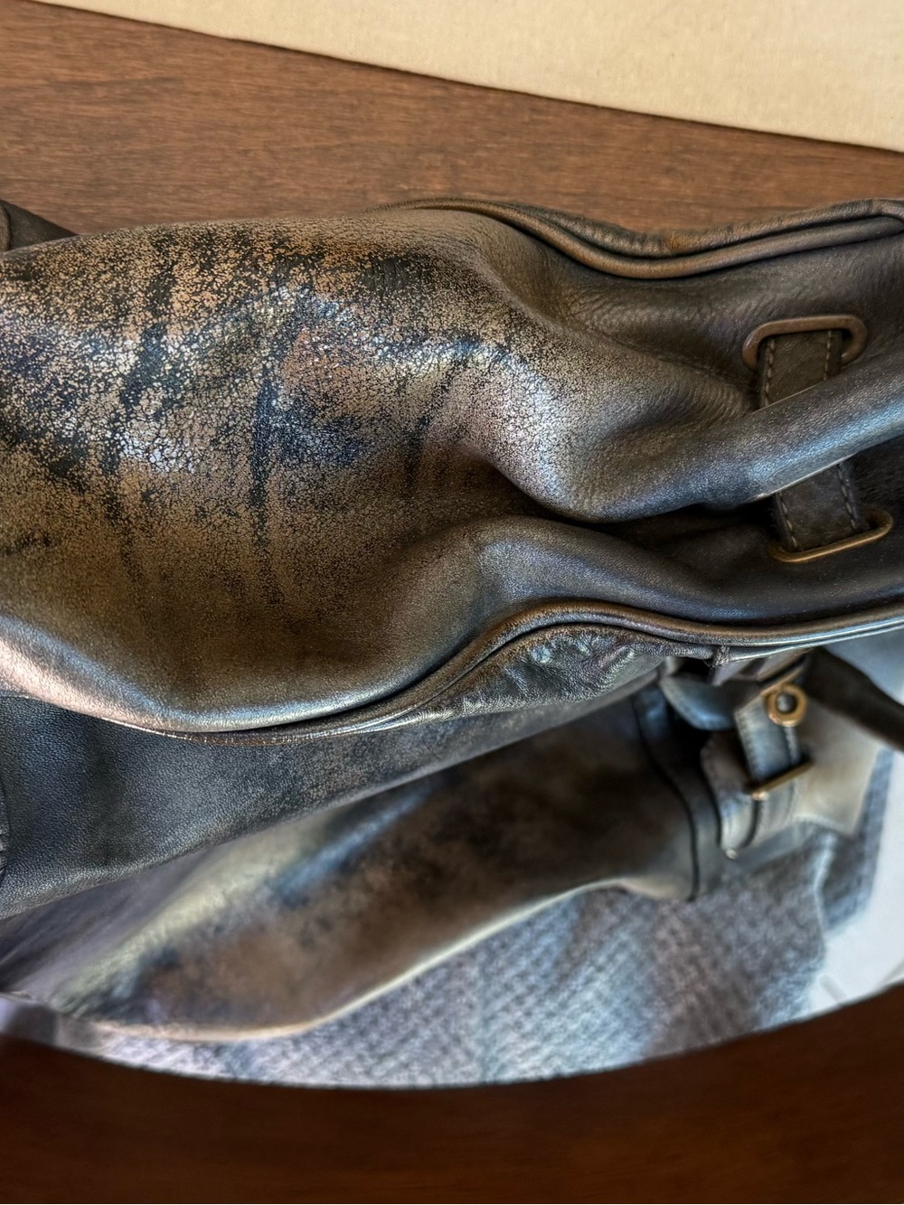 Dillaneto Siena Washed Calfskin Leather Bag Distressed Black Brown/Loved Leather - Picture 6 of 11